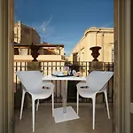 Porta Reale