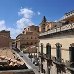 Porta Reale Otel 4*
