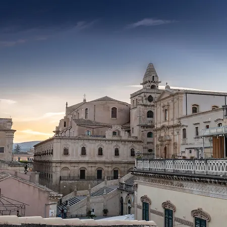 Porta Reale Otel Noto